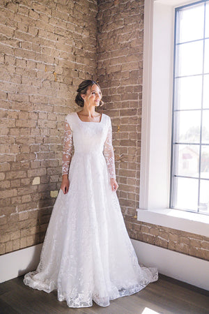 Brenna MBC 7287 Wedding Dress