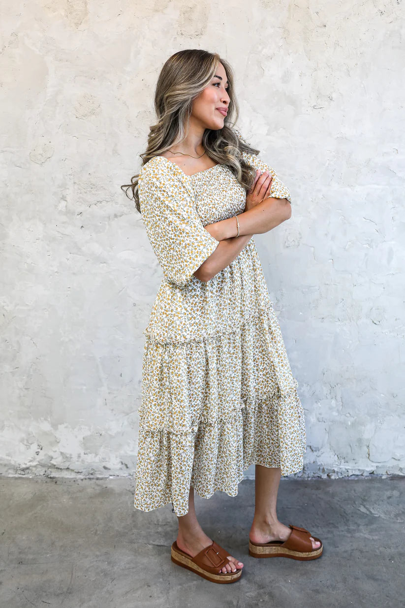 Greta Midi Dress in Honeybee Blossom