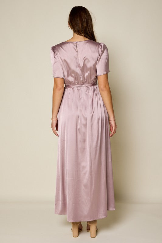 Laura Modest Maxi in Lavender