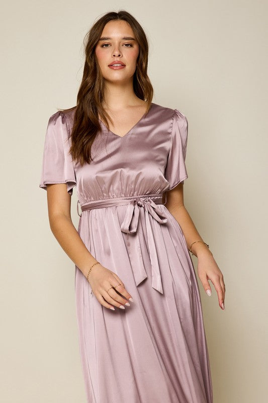 Laura Modest Maxi in Lavender