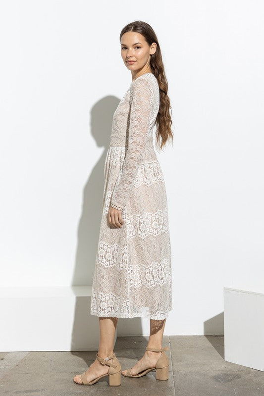 Sheila Lace Modest Midi in Cream