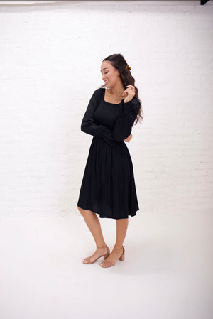 Juliet in Black Modest Dress